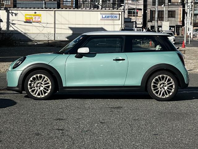 ＭＩＮＩ クーパーＣ　フェイバリット・トリム（25枚目）
