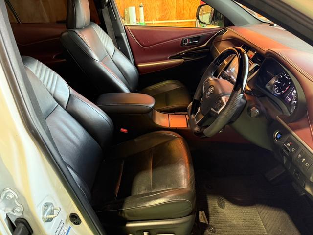 ハリアー プレミアム　メタル　アンド　レザーパッケージ（13枚目）