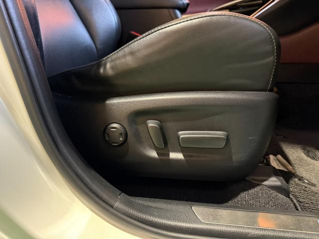 ハリアー プレミアム　メタル　アンド　レザーパッケージ（26枚目）