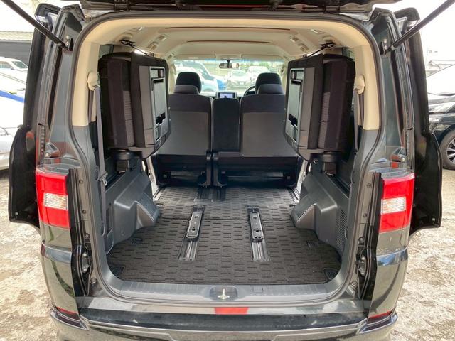 デリカD:5 ローデスト G パワーパッケージ ナビ バックカメラ ETC 電動パワースライドドア クルーズコントロール スマートキー パドルシフト リアクーラー 純正17ホイール ピレリタイヤ 法定車検整備付 修復歴なし(13枚目)