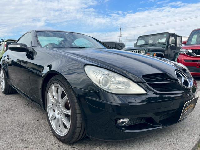 ＳＬＫ ＳＬＫ２８０　ＥＴＣ　ディスプレイオーディオ　Ｂｌｕｅｔｏｏｔｈ対応　バックカメラ　キーレス　電動オープン　純正アルミホイール（43枚目）