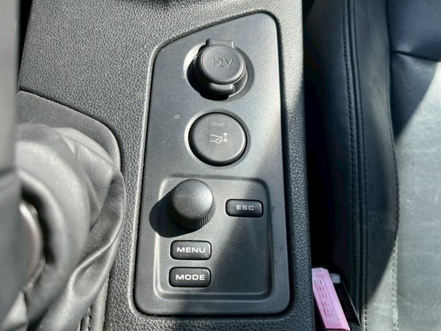 ＲＣＺ ベースグレード　左ハンドル　６速マニュアル　ＥＴＣ　ナビ　フルセグＴＶ　Ｂｌｕｅｔｏｏｔｈ対応　キーレス　純正リアアクティブスポイラー　純正アルミホイール取説・保証書・記録簿・スペアキー　ディーラー管理　修復歴無（27枚目）