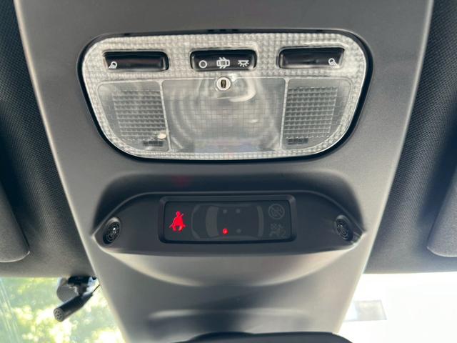 ＲＣＺ ベースグレード　左ハンドル　６速マニュアル　ＥＴＣ　ナビ　フルセグＴＶ　Ｂｌｕｅｔｏｏｔｈ対応　キーレス　純正リアアクティブスポイラー　純正アルミホイール取説・保証書・記録簿・スペアキー　ディーラー管理　修復歴無（34枚目）