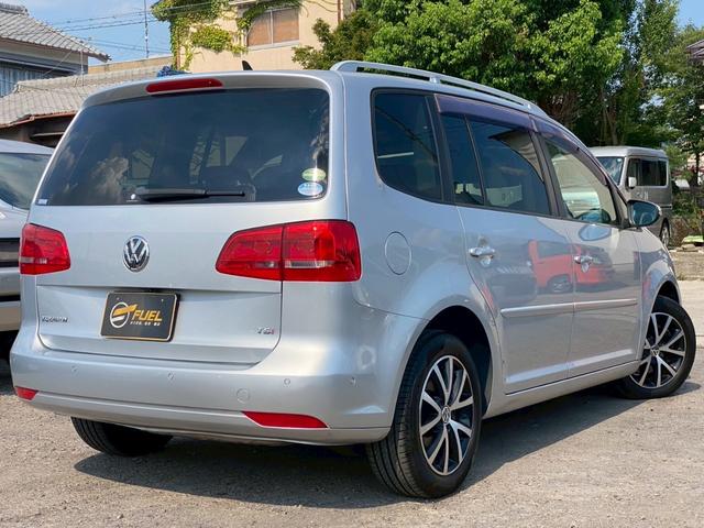 ゴルフトゥーラン ＴＳＩ　コンフォートライン　ワンオーナー　ＥＴＣ　ナビ　ＴＶ　バックカメラ　Ｂｌｕｅｔｏｏｔｈ対応（4枚目）