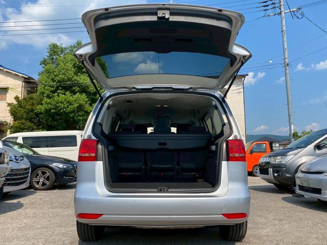 ゴルフトゥーラン ＴＳＩ　コンフォートライン　ワンオーナー　ＥＴＣ　ナビ　ＴＶ　バックカメラ　Ｂｌｕｅｔｏｏｔｈ対応（11枚目）