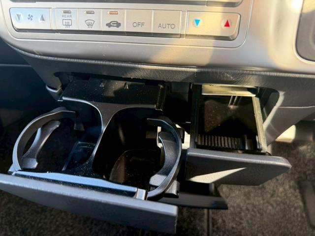 ステップワゴン スパーダＳ　キーレス　片側電動スライドドア　社外アルミホイール（33枚目）