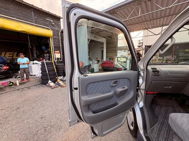 エブリイ ジョインターボDX-II エアコン パワステ キーレス 両側スライドドア(25枚目)