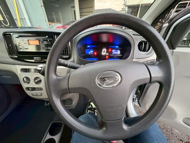 ミライース Ｘ　リミテッドＳＡ　実走行３８２００キロ　２０１６年式／後期　ＥＴＣ　前後ドラレコ　キーレス　純正アルミホイール　エアコン　パワステ　スペアキー有り　ＤＵＮＬＯＰオールシーズンタイヤ着用／４本２０２２年４０週製造・深溝残り　取説・保証書・記録簿　修復歴なし（30枚目）