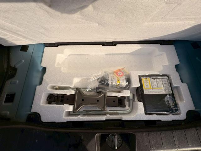 スペーシアカスタムＺ ベースグレード　ＥＴＣ　ナビ　ＴＶ　Ｂｌｕｅｔｏｏｔｈ対応　スマートキー　純正アルミホイール　電動スライドドア　記録簿付（15枚目）