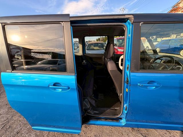 スペーシアカスタムＺ ベースグレード　ＥＴＣ　ナビ　ＴＶ　Ｂｌｕｅｔｏｏｔｈ対応　スマートキー　純正アルミホイール　電動スライドドア　記録簿付（19枚目）