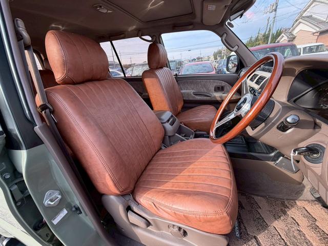 ランドクルーザープラド TZ 全塗装 ETC ナビ フルセグTV Bluetooth対応 キーレス 社外アルミホイール ルーフラック タイミングベルト交換済(18枚目)