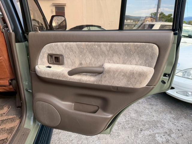 ランドクルーザープラド TZ 全塗装 ETC ナビ フルセグTV Bluetooth対応 キーレス 社外アルミホイール ルーフラック タイミングベルト交換済(20枚目)