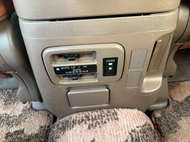 ランドクルーザープラド TZ 全塗装 ETC ナビ フルセグTV Bluetooth対応 キーレス 社外アルミホイール ルーフラック タイミングベルト交換済(32枚目)