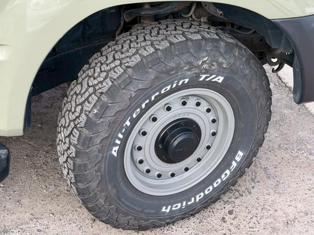 ランドクルーザープラド TZ 全塗装 ETC ナビ フルセグTV Bluetooth対応 キーレス 社外アルミホイール ルーフラック タイミングベルト交換済(53枚目)