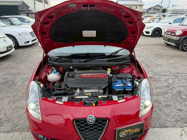 ジュリエッタ スポルティーバ　ＥＴＣ　ナビ　フルセグＴＶ　バックカメラ　Ｂｌｕｅｔｏｏｔｈ対応　キーレス　純正アルミホイール　記録簿付（8枚目）