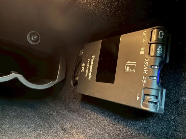 ジュリエッタ スポルティーバ　ＥＴＣ　ナビ　フルセグＴＶ　バックカメラ　Ｂｌｕｅｔｏｏｔｈ対応　キーレス　純正アルミホイール　記録簿付（34枚目）