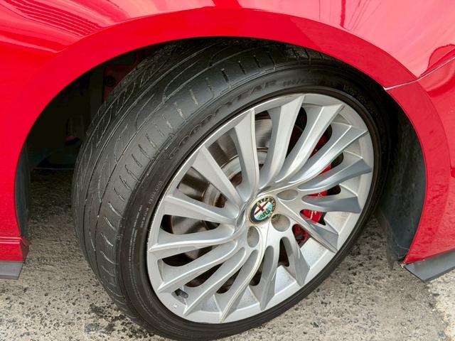 ジュリエッタ スポルティーバ　ＥＴＣ　ナビ　フルセグＴＶ　バックカメラ　Ｂｌｕｅｔｏｏｔｈ対応　キーレス　純正アルミホイール　記録簿付（46枚目）