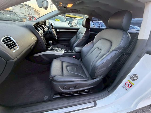 Ａ５ ２．０ＴＦＳＩクワトロ　ＥＴＣ　ナビ　フルセグＴＶ　バックカメラ　スマートキー　純正アルミホイール（20枚目）