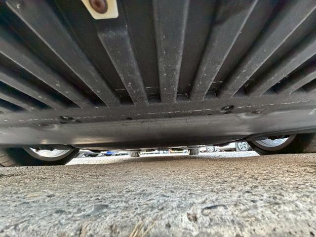 Ａ５ ２．０ＴＦＳＩクワトロ　ＥＴＣ　ナビ　フルセグＴＶ　バックカメラ　スマートキー　純正アルミホイール（44枚目）