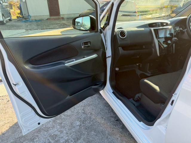 ｅＫカスタム Ｇ　４ＷＤ　ナビ　フルセグＴＶ　バックカメラ　Ｂｌｕｅｔｏｏｔｈ対応　スマートキー　純正アルミホイール（23枚目）