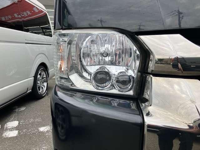 ハイエースバン スーパーＧＬ　ダークプライム　２．７　スーパーＧＬ　ダークプライム　ワイド　ミドルルーフ　ロングボディ　４ＷＤ　・両側電動スライドドア・社外ナビ・フルセグＴＶ・ＥＴＣ・ＡＣ１００Ｖ・ハーフレザーシート・サイドカメラ・ワンオーナー（19枚目）