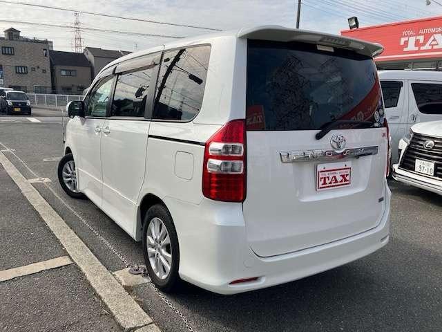 ノア Ｓｉ　ワンオーナー・片側パワースライドドア・純正ＳＤナビ・バックカメラ・ワンセグＴＶ・ＥＴＣ・ドラレコ（8枚目）