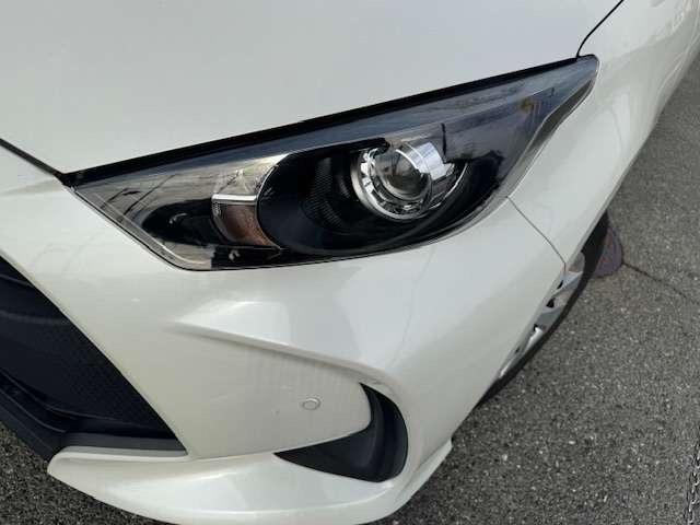 ヤリス Ｘ　純正ディスプレイオーディオ・パノラミックビューモニター・トヨタセーフティーセンス・プリクラッシセーフティー・レーンキープアシスト・ＥＴＣ・前後ドライブレコーダー（12枚目）