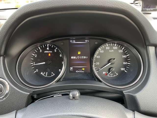 エクストレイル 20Xi 2列車 4WD 純正9インチナビ・フルセグTV・360度カメラ・プロパイロット・インテリジェントルームミラー・エマージェンシーブレーキ・パワーバックドア・LEDヘッドライト・ルーフレール・ETC(12枚目)