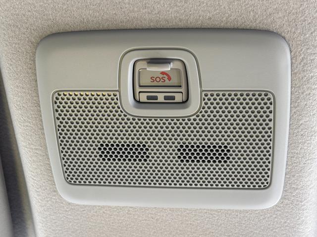 ワゴンＲカスタムＺ ハイブリッドＺＸ　全方位モニター付ディスプレイオーディオ／スズキコネクト対応通信機装着車／運転席シートヒーター／ヘッドアップディスプレイ／アダプティブクルーズコントロール／ステアリングスイッチ／コーナーセンサー／（12枚目）