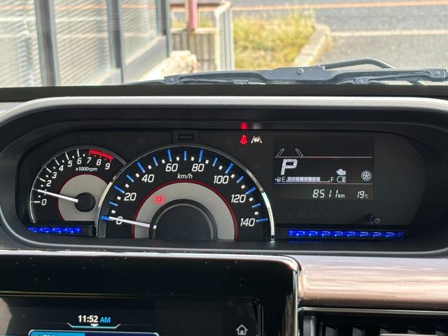 ワゴンＲカスタムＺ ハイブリッドＺＸ　全方位モニター付ディスプレイオーディオ／スズキコネクト対応通信機装着車／運転席シートヒーター／ヘッドアップディスプレイ／アダプティブクルーズコントロール／ステアリングスイッチ／コーナーセンサー／（19枚目）