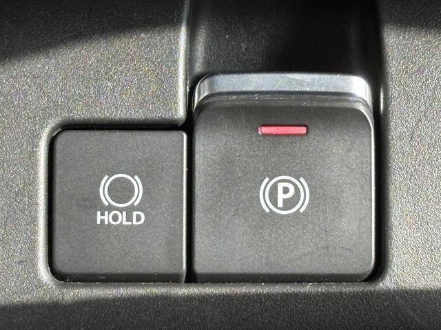 スペーシアカスタム ハイブリッドＸＳターボ　全方位付メモリーナビゲーション／純正９型ナビ／スズキコネクト対応通信機装着車／両側パワースライドドア／ステアリングヒーター／シートヒーター／ＡｐｐｌｅＣａｒＰｌａｙ／ヘッドアップディスプレイ／（37枚目）