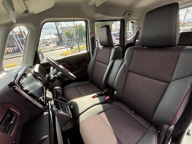 スペーシアカスタム ハイブリッドＸＳターボ　全方位付メモリーナビゲーション／純正９型ナビ／スズキコネクト対応通信機装着車／両側パワースライドドア／ステアリングヒーター／シートヒーター／ＡｐｐｌｅＣａｒＰｌａｙ／ヘッドアップディスプレイ／（47枚目）