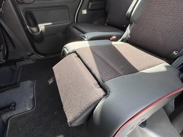 スペーシアカスタム ハイブリッドＸＳターボ　全方位付メモリーナビゲーション／純正９型ナビ／スズキコネクト対応通信機装着車／両側パワースライドドア／ステアリングヒーター／シートヒーター／ＡｐｐｌｅＣａｒＰｌａｙ／ヘッドアップディスプレイ／（52枚目）