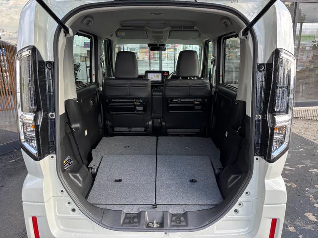 スペーシアカスタム ハイブリッドＸＳターボ　全方位付メモリーナビゲーション／純正９型ナビ／スズキコネクト対応通信機装着車／両側パワースライドドア／ステアリングヒーター／シートヒーター／ＡｐｐｌｅＣａｒＰｌａｙ／ヘッドアップディスプレイ／（56枚目）