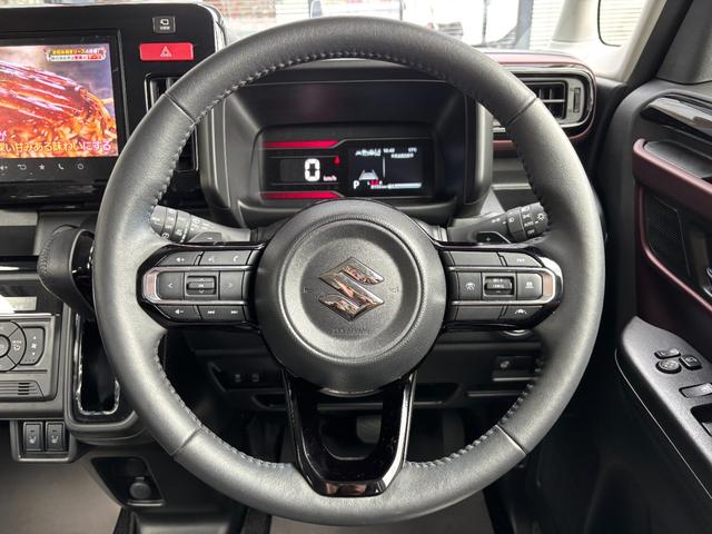 スペーシアカスタム ハイブリッドＸＳターボ　全方位付メモリーナビゲーション／純正９型ナビ／スズキコネクト対応通信機装着車／両側パワースライドドア／ステアリングヒーター／シートヒーター／ＡｐｐｌｅＣａｒＰｌａｙ／ヘッドアップディスプレイ／（28枚目）