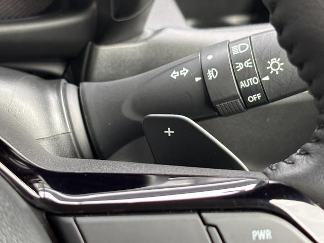 スペーシアカスタム ハイブリッドＸＳターボ　全方位付メモリーナビゲーション／純正９型ナビ／スズキコネクト対応通信機装着車／両側パワースライドドア／ステアリングヒーター／シートヒーター／ＡｐｐｌｅＣａｒＰｌａｙ／ヘッドアップディスプレイ／（32枚目）