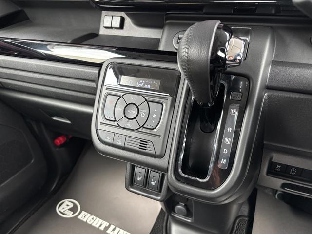 スペーシアカスタム ハイブリッドＸＳターボ　全方位付メモリーナビゲーション／純正９型ナビ／スズキコネクト対応通信機装着車／両側パワースライドドア／ステアリングヒーター／シートヒーター／ＡｐｐｌｅＣａｒＰｌａｙ／ヘッドアップディスプレイ／（38枚目）