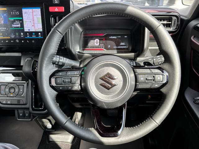 スペーシアカスタム ハイブリッドＸＳターボ　全方位付メモリーナビゲーション／純正９型ナビ／スズキコネクト対応通信機装着車／両側パワースライドドア／ステアリングヒーター／シートヒーター／ＡｐｐｌｅＣａｒＰｌａｙ／ヘッドアップディスプレイ／（28枚目）