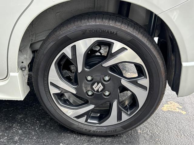 スペーシアカスタム ハイブリッドＸＳターボ　全方位付メモリーナビゲーション／純正９型ナビ／スズキコネクト対応通信機装着車／両側パワースライドドア／ステアリングヒーター／シートヒーター／ＡｐｐｌｅＣａｒＰｌａｙ／ヘッドアップディスプレイ／（58枚目）