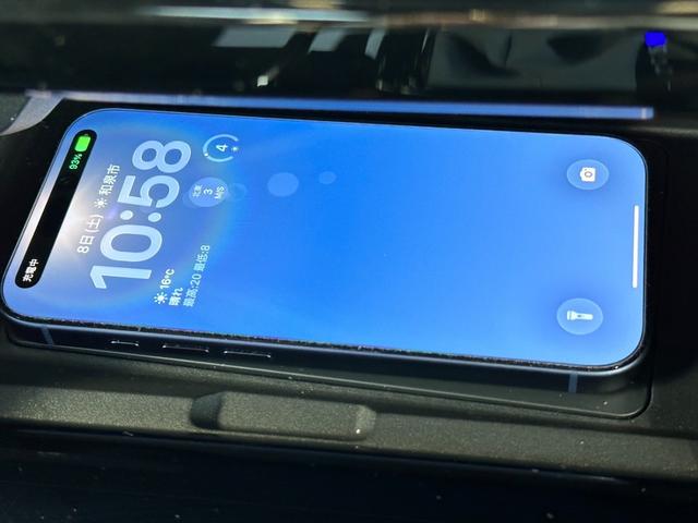 アルファードハイブリッド Ｚ　左右独立ムーンルーフ／１４型ディスプレイオーディオ／ナビ／フルセグＴＶ／パノラミックビューモニター／　両側電動スライドドア／デジタルインナーミラー／パワーバックドア／置き型充電／１９インチアルミ（35枚目）