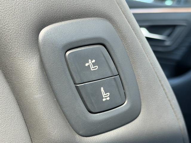 アルファードハイブリッド Ｚ　左右独立ムーンルーフ／１４型ディスプレイオーディオ／ナビ／フルセグＴＶ／パノラミックビューモニター／　両側電動スライドドア／デジタルインナーミラー／パワーバックドア／置き型充電／１９インチアルミ（45枚目）