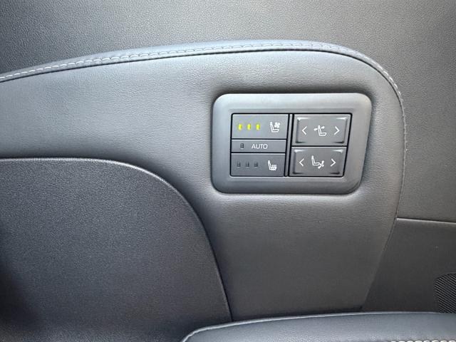 アルファードハイブリッド Ｚ　左右独立ムーンルーフ／１４型ディスプレイオーディオ／ナビ／フルセグＴＶ／パノラミックビューモニター／　両側電動スライドドア／デジタルインナーミラー／パワーバックドア／置き型充電／１９インチアルミ（51枚目）