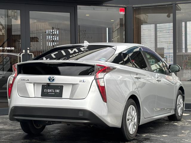 プリウス E 社外ナビ(ワンセグTV)/バックカメラ/ETC/Bluetooth/スマートキー2本/(8枚目)