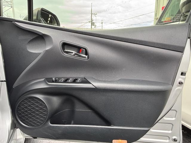 プリウス E 社外ナビ(ワンセグTV)/バックカメラ/ETC/Bluetooth/スマートキー2本/(36枚目)