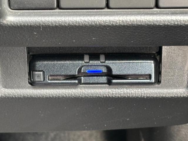 ワゴンＲ ハイブリッドＦＸ　リミテッド　２５周年記念車／社外ナビ（フルセグＴＶ）／ＥＴＣ／バックカメラ／前席シートヒーター／デュアルセンサーブレーキ／ドライブレコーダー（前）／ヘッドアップディスプレイ／スマートキー２本／（23枚目）