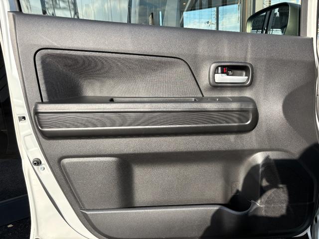 ワゴンＲ ハイブリッドＦＸ　リミテッド　２５周年記念車／社外ナビ（フルセグＴＶ）／ＥＴＣ／バックカメラ／前席シートヒーター／デュアルセンサーブレーキ／ドライブレコーダー（前）／ヘッドアップディスプレイ／スマートキー２本／（36枚目）