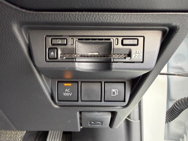 プリウス Ｘ　純正８インチディスプレイオーディオ／ナビ／フルセグＴＶ／バックカメラ／衝突軽減装置／レーダークルーズ／クリアランスソナー／レーンキープ／ＢＳＭ／ＬＥＤヘッドライト／ＥＴＣ２．０／ＡＣ１００Ｖ／（22枚目）