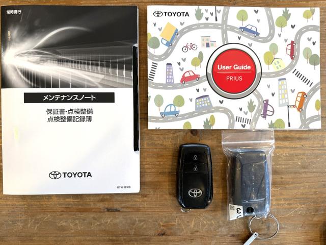 プリウス Ｘ　純正８インチディスプレイオーディオ／ナビ／フルセグＴＶ／バックカメラ／衝突軽減装置／レーダークルーズ／クリアランスソナー／レーンキープ／ＢＳＭ／ＬＥＤヘッドライト／ＥＴＣ２．０／ＡＣ１００Ｖ／（38枚目）