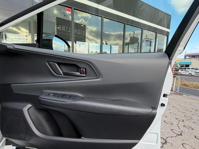 プリウス Ｘ　純正８インチディスプレイオーディオ／ナビ／フルセグＴＶ／バックカメラ／衝突軽減装置／レーダークルーズ／クリアランスソナー／レーンキープ／ＢＳＭ／ＬＥＤヘッドライト／ＥＴＣ２．０／ＡＣ１００Ｖ／（71枚目）