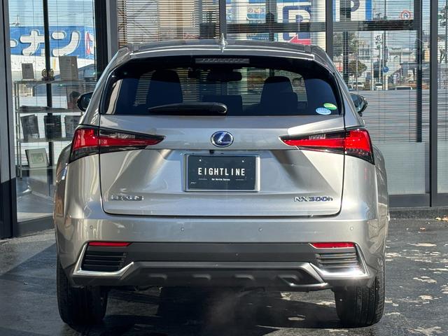 ＮＸ ＮＸ３００ｈ　スパイス＆シック　ワンオーナー／ユーザー買取車両／メーカーナビ／地デジＴＶ／バック＆サイドカメラ／エアシート＆シートヒーター／メモリー付パワーシート／パワーバックドア／ＥＴＣ２．０／３眼ヘッドライト／ＢＳＭ／（9枚目）